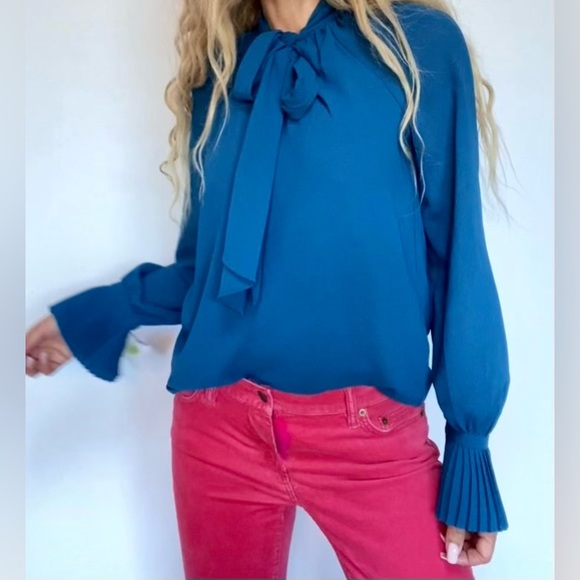 NWT Trina Turk Blouse, Size Small - Picture 8 of 9